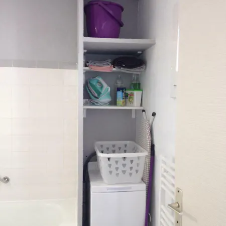 Hesperides 3eme Etage アパート